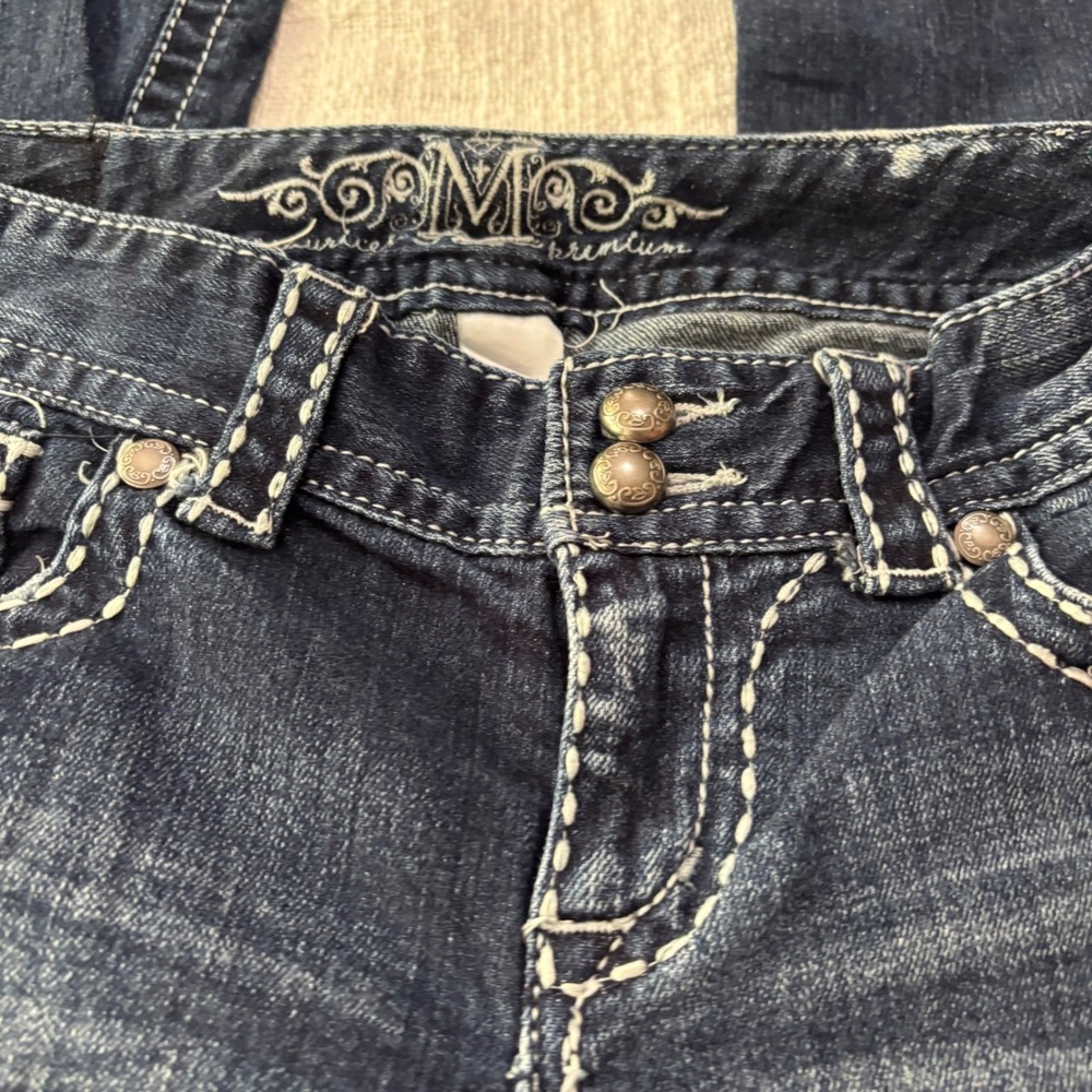 Maurices Premium Bootcut Jeans Dark Wash Rhinestone Embellished 9/10 Long Y2K - Picture 8 of 8